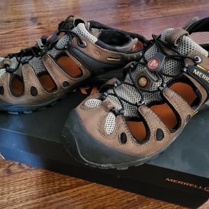 Merrell water shoes/sandals